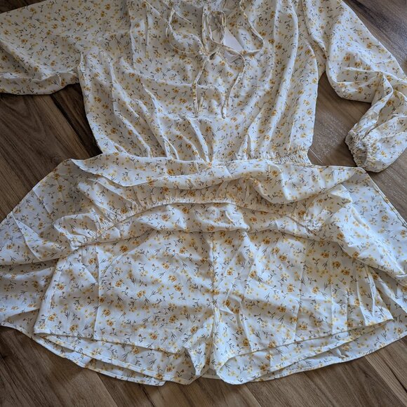 United Lovers white and yellow Floral Dress Romper, L - Picture 4 of 4